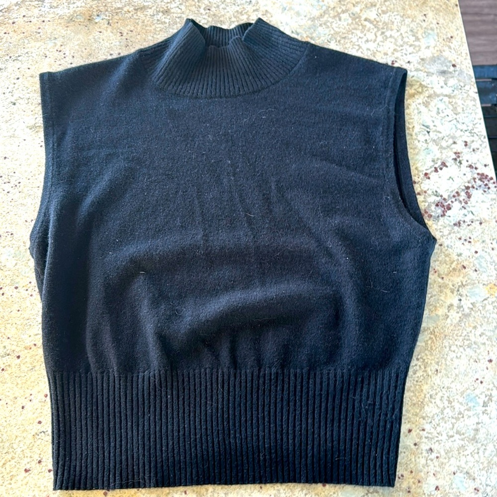 Reformation cashmere sweater